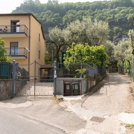 Sorrentovibes - Sea View Rooftop Apartment With Jacuzzi & Garden Exteriör bild