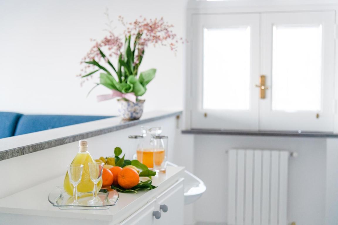 Sorrentovibes - Sea View Rooftop Apartment With Jacuzzi & Garden Exteriör bild