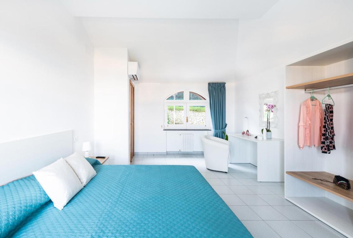 Sorrentovibes - Sea View Rooftop Apartment With Jacuzzi & Garden Exteriör bild