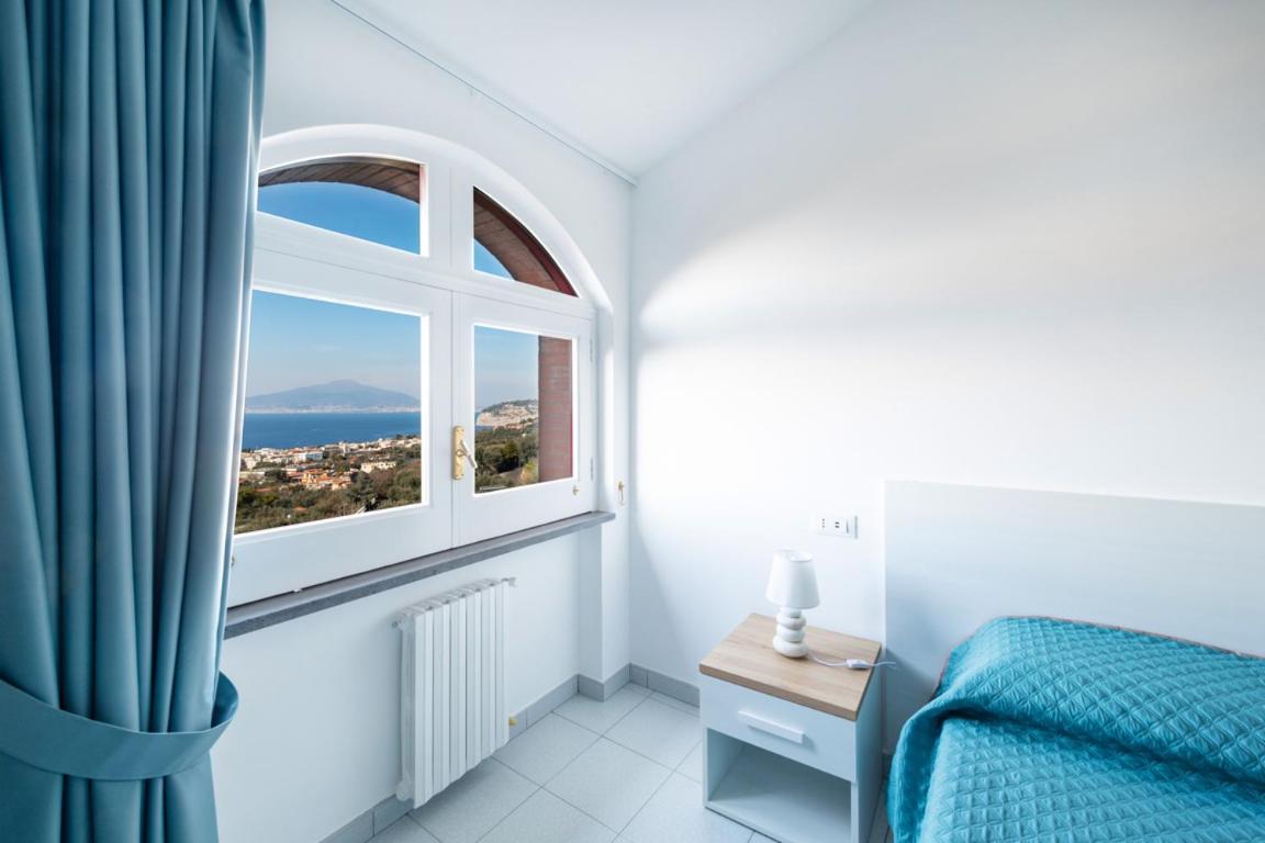 Sorrentovibes - Sea View Rooftop Apartment With Jacuzzi & Garden Exteriör bild