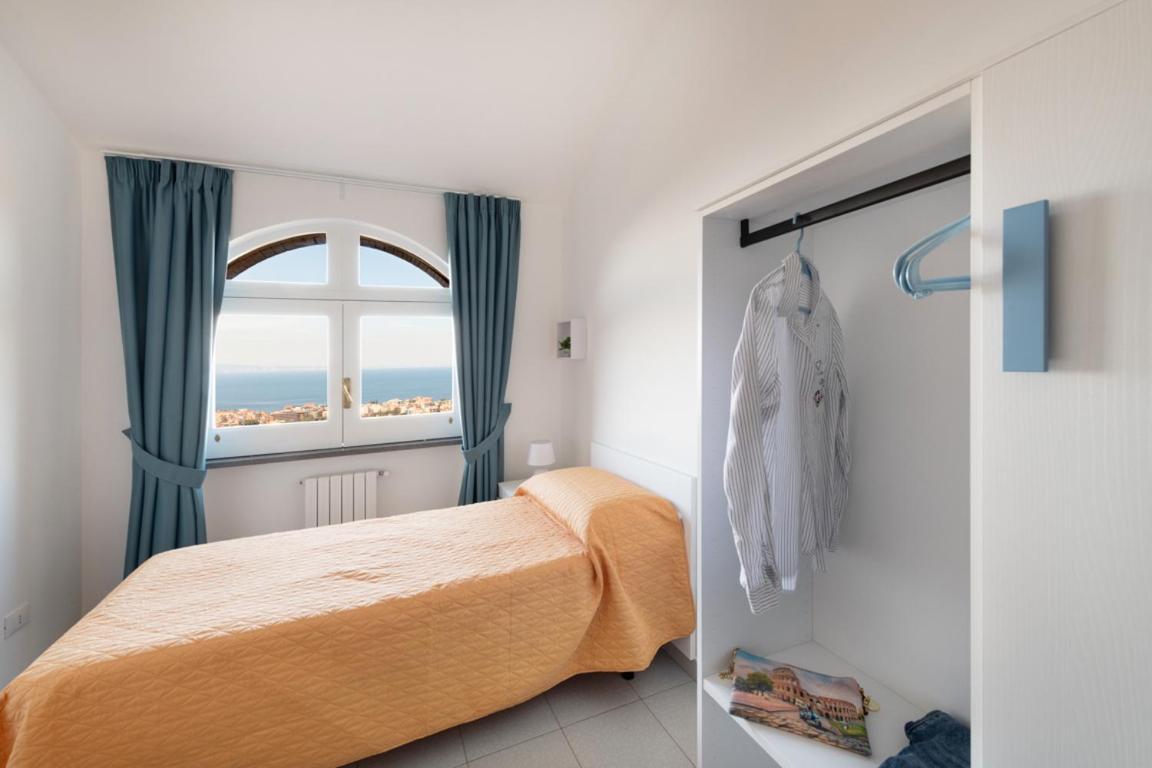 Sorrentovibes - Sea View Rooftop Apartment With Jacuzzi & Garden Exteriör bild