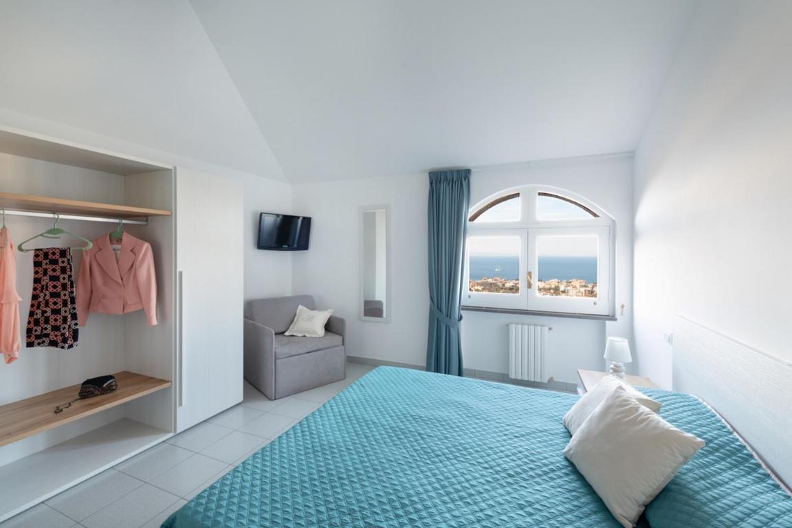 Sorrentovibes - Sea View Rooftop Apartment With Jacuzzi & Garden Exteriör bild